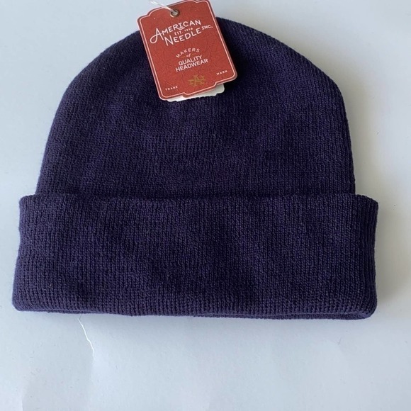 KNIT HAT Navy Blue American Needle Beanie. Can be worn cuff or slouchy NWT
C - Picture 2 of 4